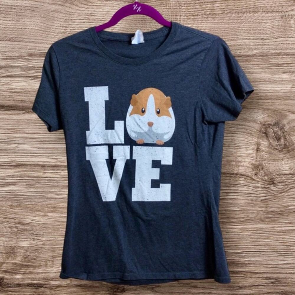 Port and Company gray I love guinea pigs T-shirt. Small.